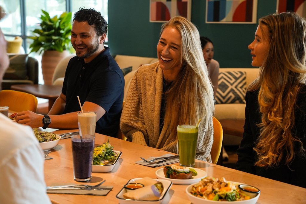 Love.Life Los Angeles Café + Wellness Bar